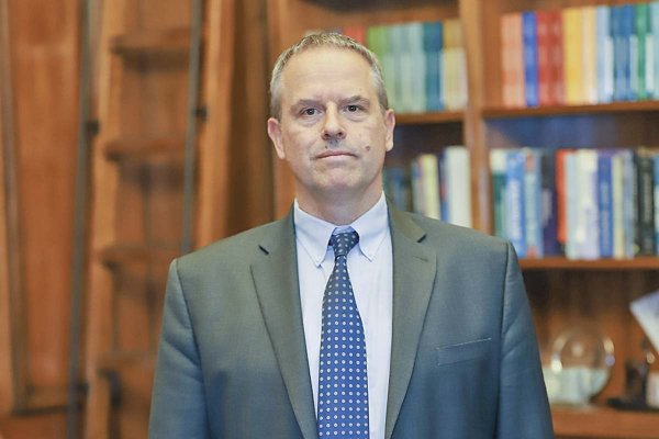 Kevin Cowan explica la baja del Imacec y ahonda en proyecciones del IPoM