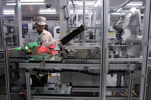 Los anuncios de recortes de empleos en el sector tecnológico siguen aumentando por el impacto de la IA