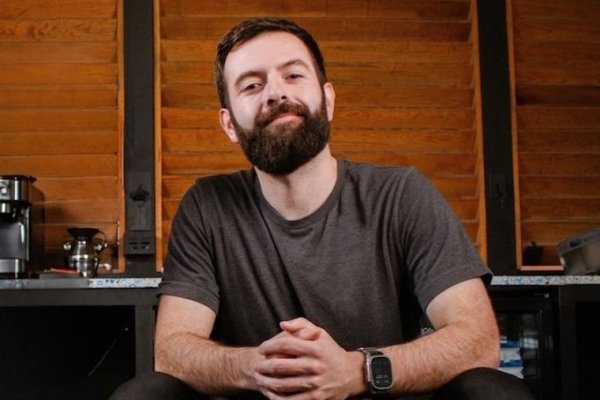Andrés Matte dejó Platanus Ventures para emprender solo: hoy Kapso tiene más de 10.000 usuarios y ha recibido dos ofertas de compra