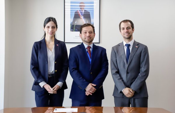 Se acaba la espera: Presidente Kast designa a Arturo Farías como nuevo director ejecutivo del SEA