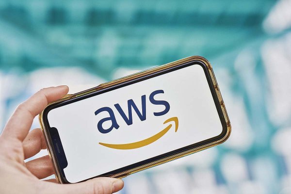 Tribunal Ambiental rechaza reclamos de opositores a data center de Amazon e iniciativa avanza en su concreción