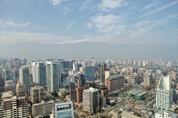 Inmobiliaria del clan Hites crece en Estados Unidos y ve mejoras en negocio de oficinas en Chile a niveles prepandemia