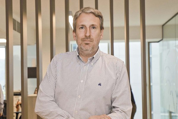 Gerente de Desarrollo País se perfila como nuevo presidente de Metro de Santiago