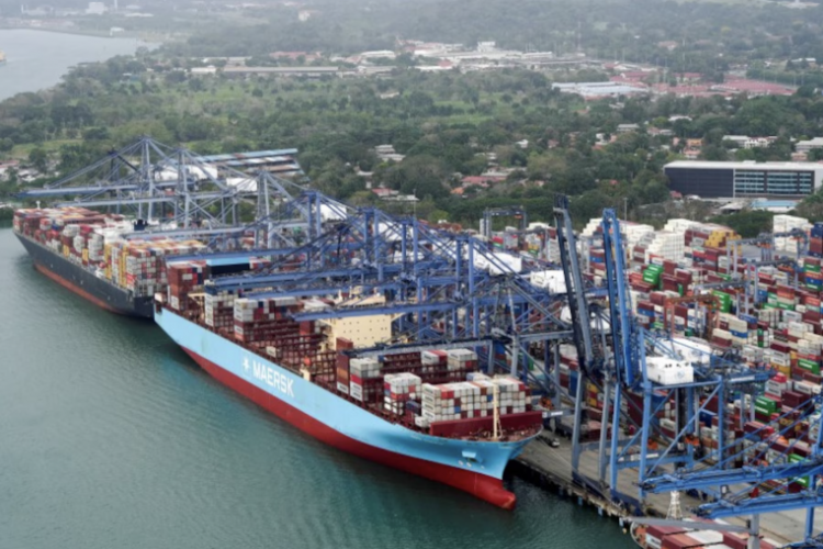<p>CK Hutchison inicia arbitraje contra Maersk tras toma de puertos en Panamá</p>