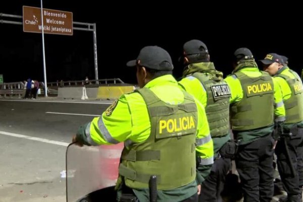 Perú decreta estado de emergencia en la frontera con Chile y despliega vigilancia con drones