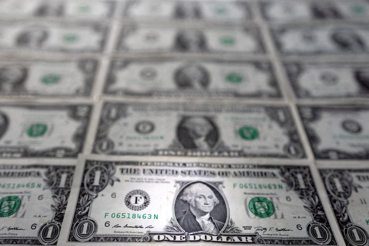 <p>El dólar era favorecido en el mercado chileno por una fuerte recuperación en el precio del cobre.</p>