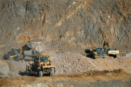Perú detiene inicio del proyecto Tía María de Southern Copper para "nueva evaluación"