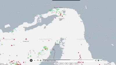 <p>Ahora en DF | EEUU comienza el bloqueo del estrecho de Ormuz e Irán lo considera "piratería"</p>