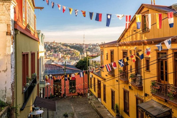 Turistas optaron por destinos cercanos en Semana Santa: ocupación hotelera en la Región de Valparaíso llegó a 64,77%