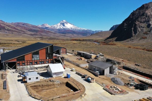 Subsecretario de OOPP inspecciona progreso de Complejo Fronterizo Pichachén: “Avance de 75% nos permite proyectar que estará operativo en el segundo semestre”