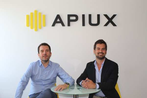 Apiux compra consultora tecnológica BackSpace para llegar a la minería, petróleo y gas
