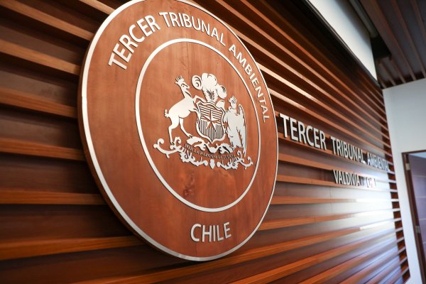 Tribunal Ambiental deja en estudio causa para revertir calificación favorable de proyecto que cuadruplica producción de Invermar en Calbuco