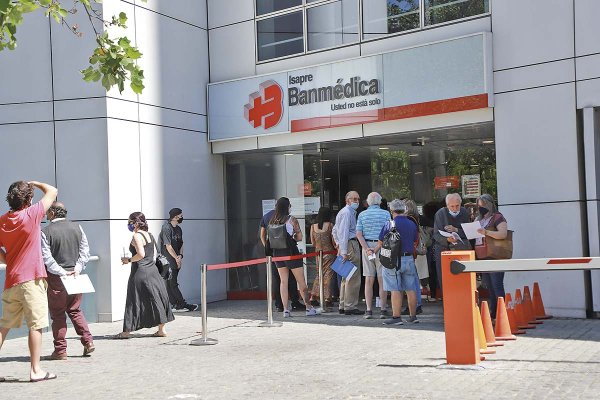 Grupo Patria y Linzor Capital avanzan en compra de Empresas Banmédica tras luz verde de la FNE