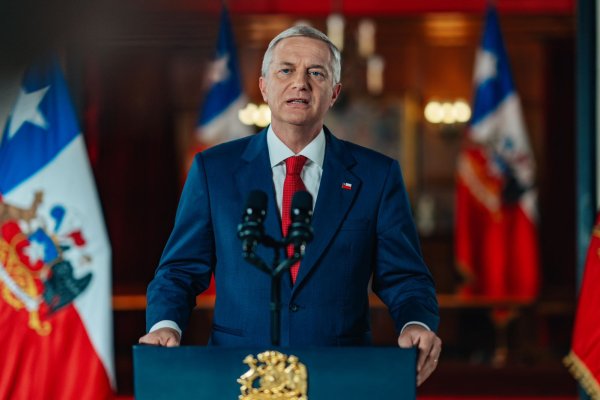 <p>Kast lanza primeras 15 medidas de proyecto emblemático con foco reactivador y pide al Congreso tramitarlo con “urgencia”</p>