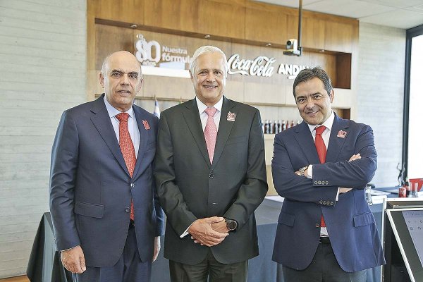 Los planes de Coca-Cola Andina para 2026 y 2027: invertirá US$ 500 millones en red logística, digitalización y producción