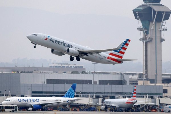 American Airlines descarta estar interesada en una fusión con United