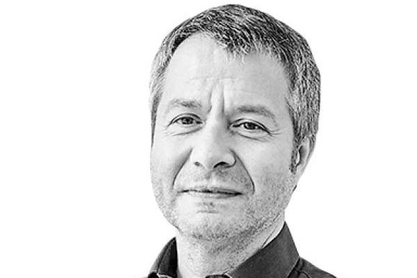 <p>Jorge… ¿qué hacemos con la caja?</p>