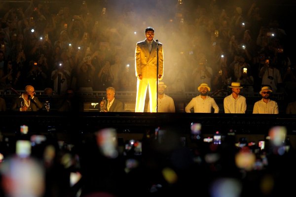 La ingeniosa solución en seguro climático con la que Bad Bunny protegió sus conciertos en Medellín