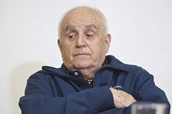 Gremio camionero respalda manifestaciones de transportistas y declara “alerta total” frente a nuevas alzas de combustibles