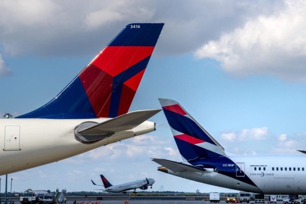 Latam y Delta sellan acuerdo de largo plazo para el mantenimiento aeronáutico de aviones A320 en Brasil