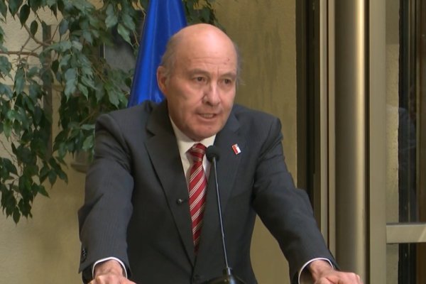 Ahora en DF | Ministro Quiroz defiende proyecto de ley de reconstrucción y espera despacharlo en junio