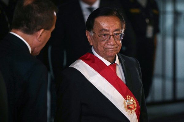 ¿Otra baja presidencial en Perú? Congreso impulsa una censura contra el Presidente José María Balcázar