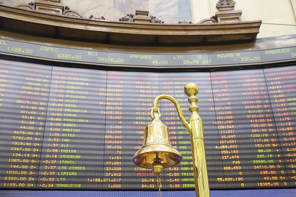 Mercado prevé mayor participación de inversionistas retail por reforma de Kast