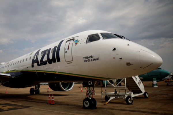 Abra Group afirma que inversión de American Airlines en brasileña Azul tiene como objetivo controlar la aerolínea