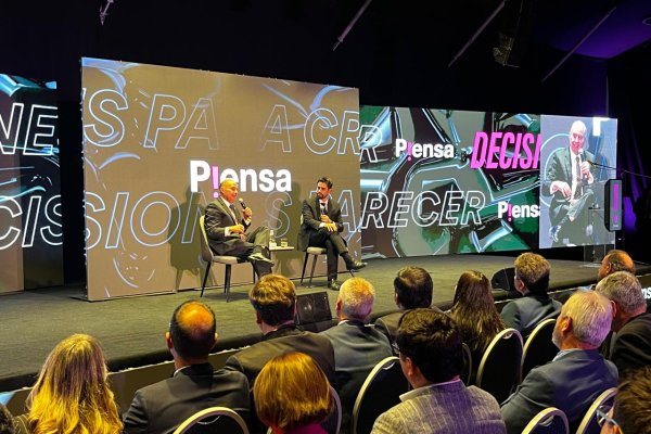 <p>En el Valparaíso Sporting de Viña del Mar se realizó este martes la junta anual de la Fundación P!ensa.</p>