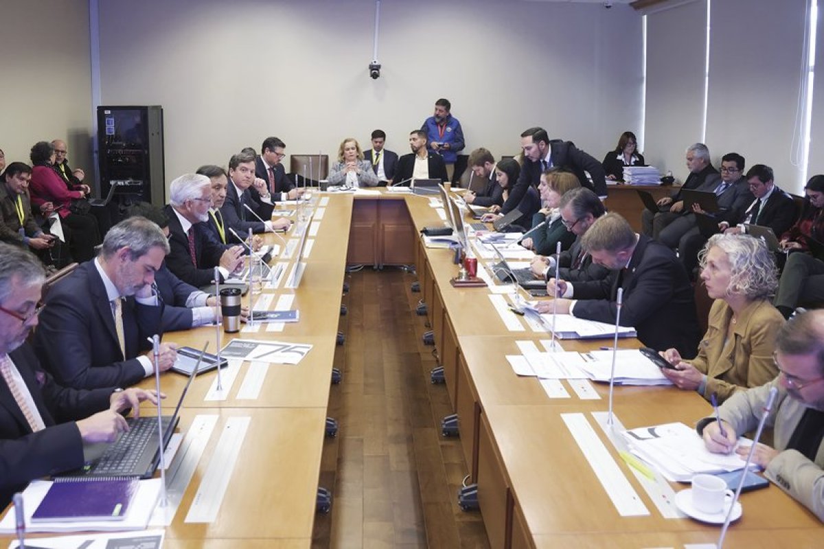<p>Entidades de capacitación rechazan críticas en medio de fin a franquicia Sence y gremios empresariales valoran proyecto misceláneo</p>