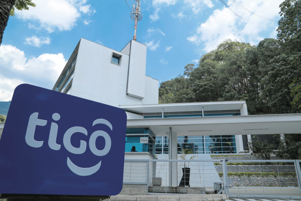 Millicom oficializa directorio en Chile y alista cambio desde la marca Movistar a Tigo