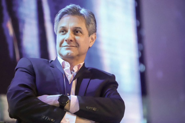 José Luis Daza expuso el plan para seguir bajando el riesgo país de Argentina y plantea que se espera una “avalancha de dólares”