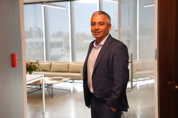 Luis Enrique Fischer, CFO Hites: "Hace año y medio decían que era imposible emitir un bono. Lo que hicimos fue construir historia paso a paso"