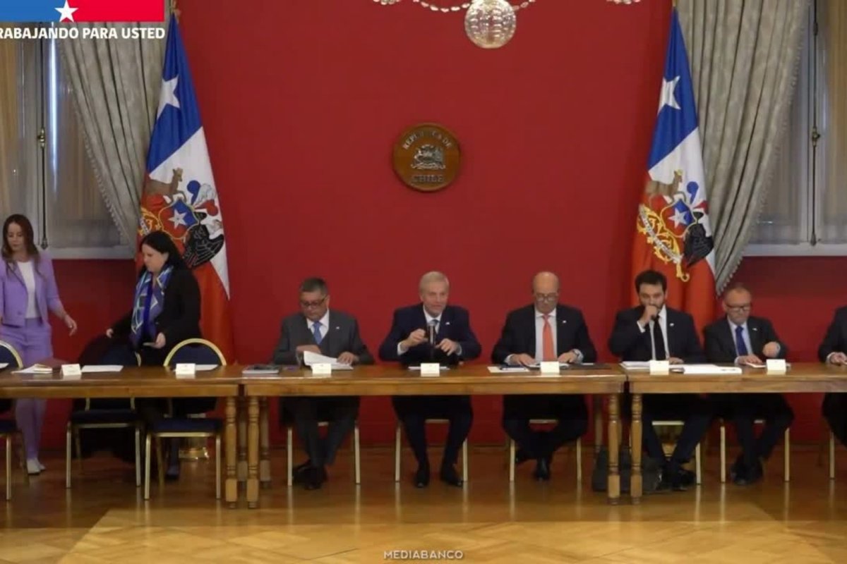 Ahora en DF | Presidente Kast pide a ministros preparar la cuenta pública del 1 de junio