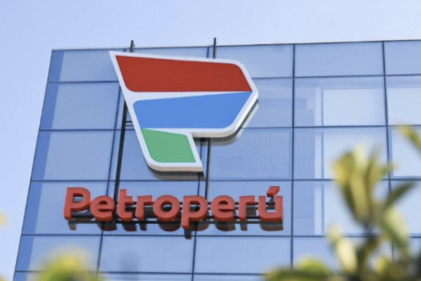 Gobierno peruano autoriza rescate financiero para Petroperú por US$ 2.000 millones