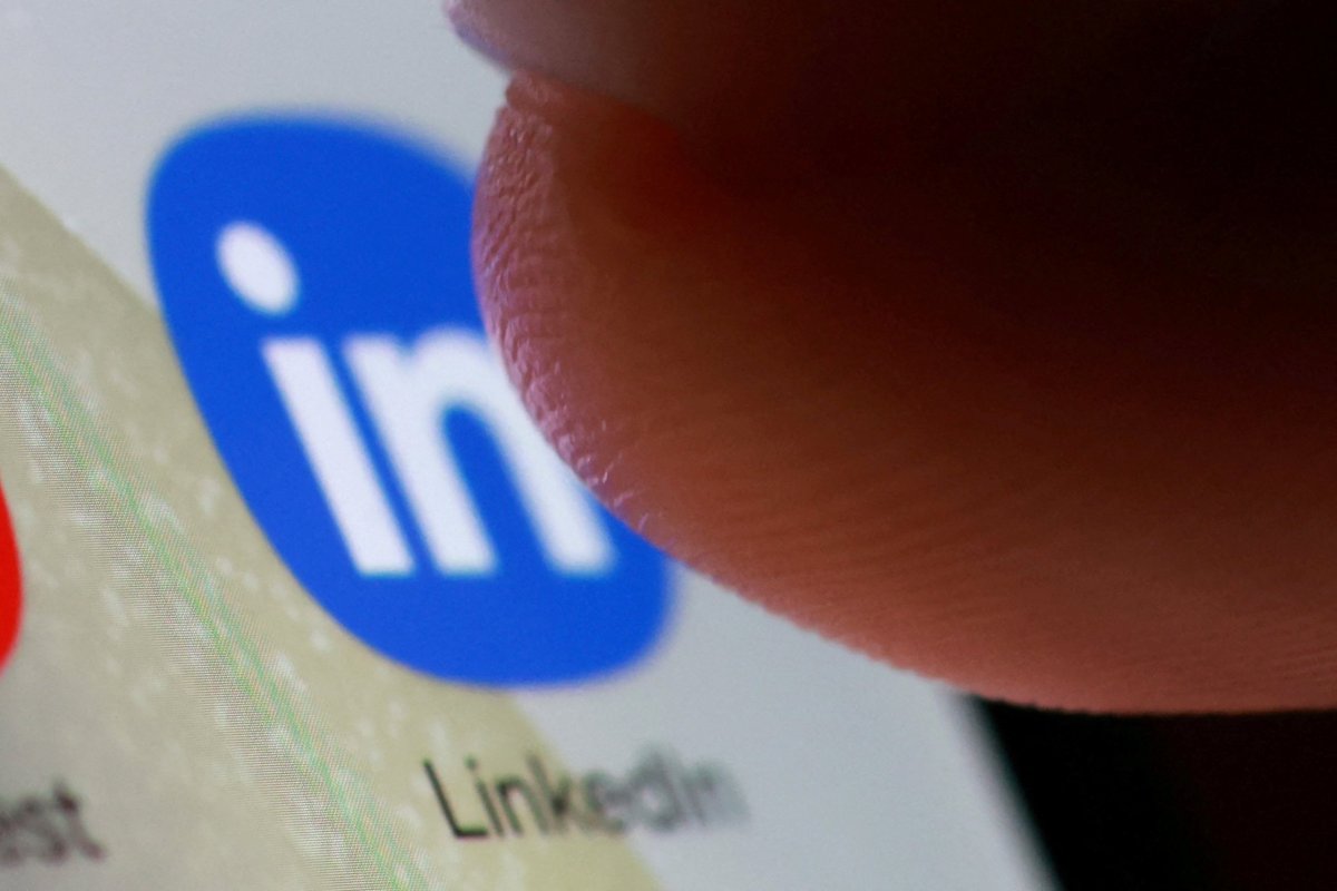 <p>LinkedIn prepara despedir al 5% de su plantilla en medio de nueva ola de recortes tecnológicos</p>