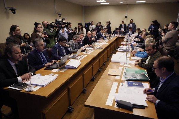 Instancia legislativa rechaza cambios a propiedad intelectual que habilitaban uso de obras protegidas para entrenar IA