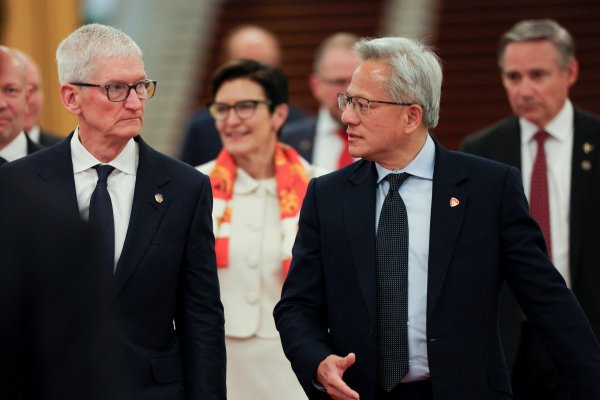 Xi Jinping asegura a CEOs de Nvidia, Tesla y Apple que China “se abrirá cada vez más”