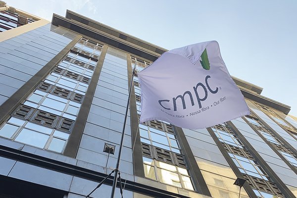 <p>JPMorgan participa en plan de desinversión de CMPC y el mercado apuesta a aumento de capital</p>