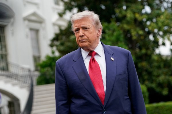 Donald Trump dice que canceló un ataque contra Irán que tenía previsto para este martes