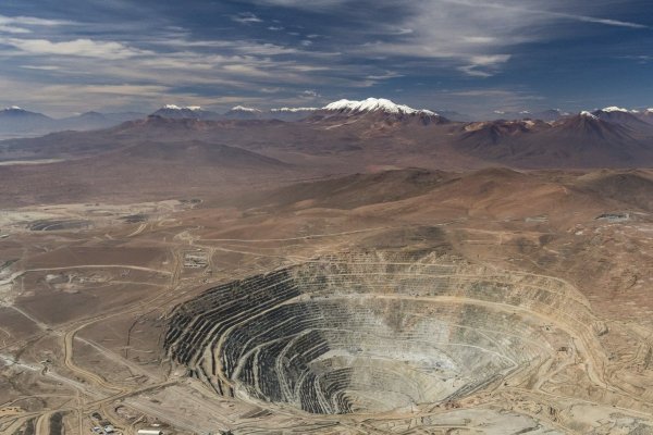 Anglo American afirma que fallo ambiental adverso a Collahuasi no tendría "impacto inmediato en la producción"
