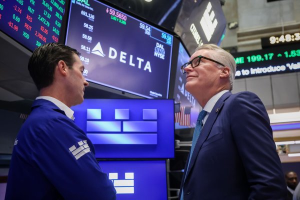Acción de Delta Airlines sube 2% tras la adquisición de una participación de US$ 2.600 millones por parte de Berkshire