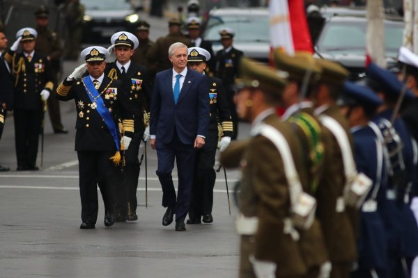 Recuperar "el amor por Chile": el llamado de Kast a líderes políticos durante conmemoración de las Glorias Navales