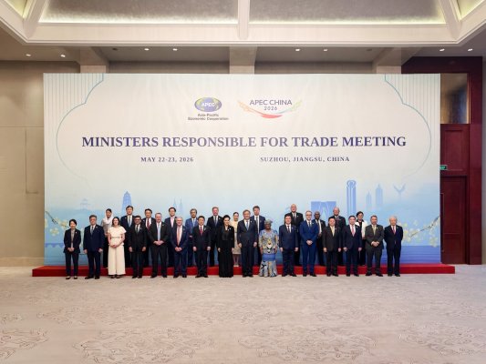 Subrei inicia primera visita oficial a China con foco en APEC y reuniones con autoridades