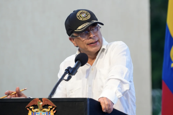 Petro solicita a generadoras de energía privadas de Colombia establecer nueva fórmula tarifaria ante el fenómeno de El Niño