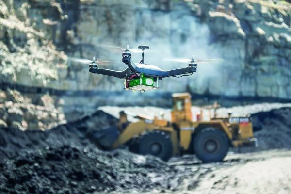 Empresa de la familia Urenda modifica sociedad para usar drones en minería