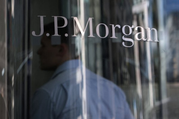 <p>JPMorgan baja precio objetivo de Mallplaza, pero la ratifica como su acción favorita del inmobiliario comercial chileno</p>