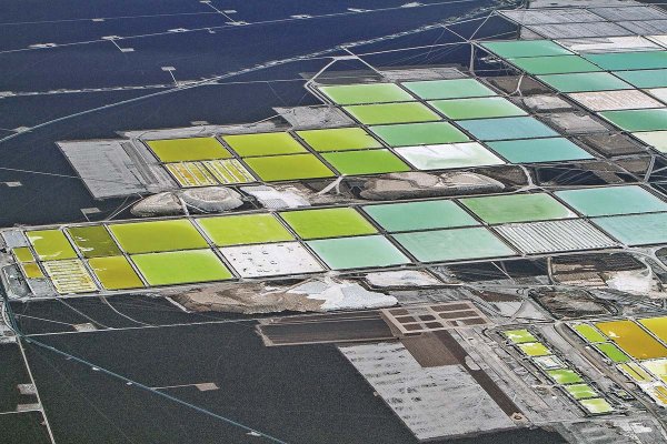 SQM dispara sus ganancias un 165% en el primer trimestre de 2026 impulsada por el boom del litio