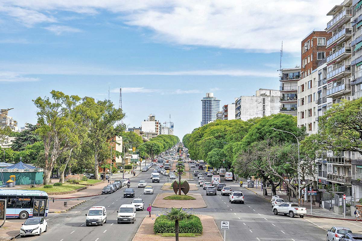 <p>La fórmula uruguaya que gana terreno entre los family offices y altos patrimonios chilenos</p>