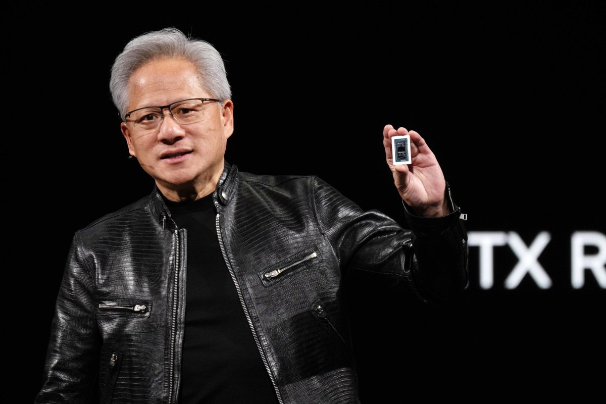 <p>Jensen Huang presenta el superchip RTX Spark en Taipei. (Foto: Bloomberg)</p>